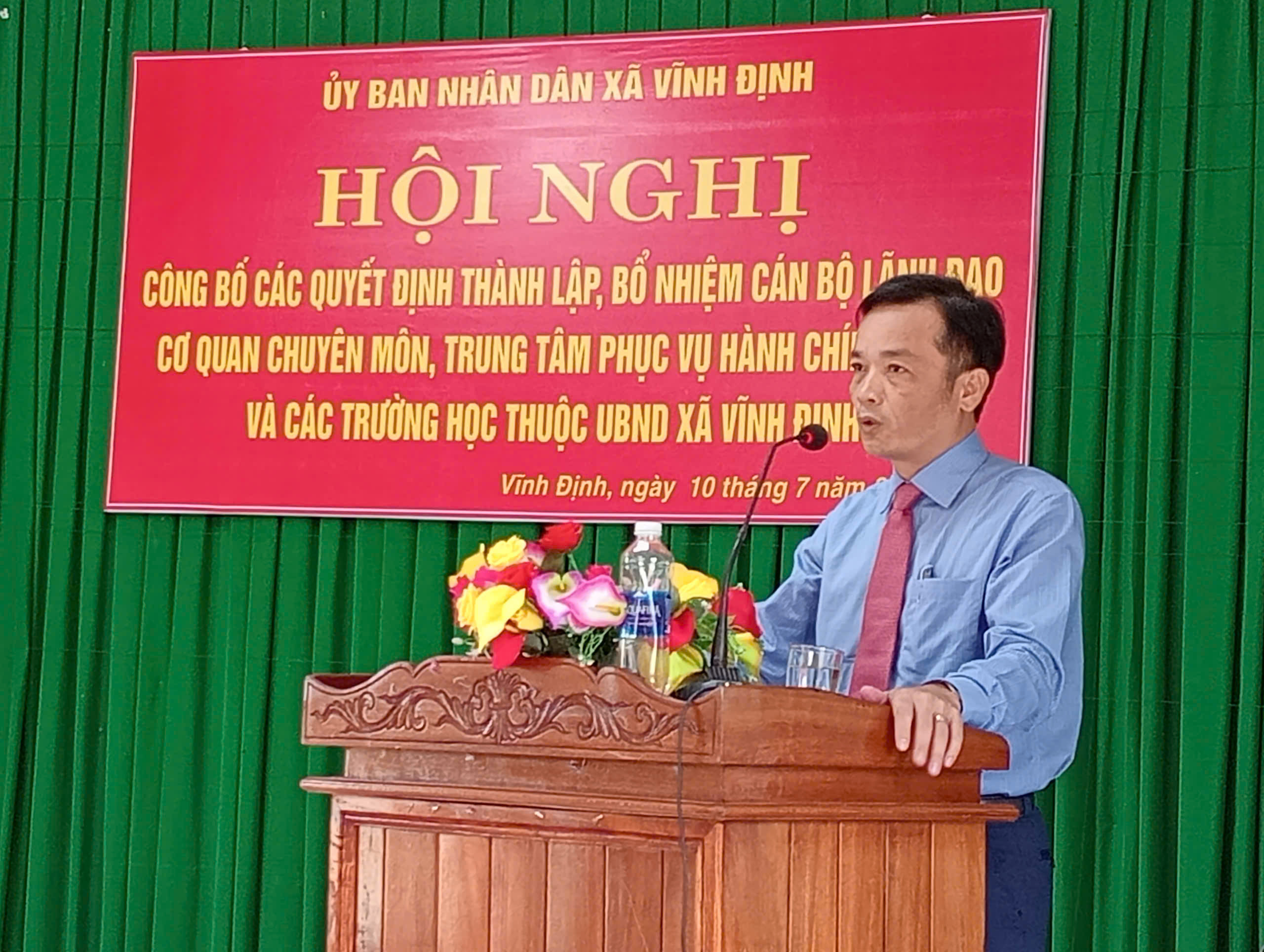 Đồng chí Nguyễn Hữu Thọ - Trưởng Phòng Kinh tế phát biểu nhận nhiệm vụ
